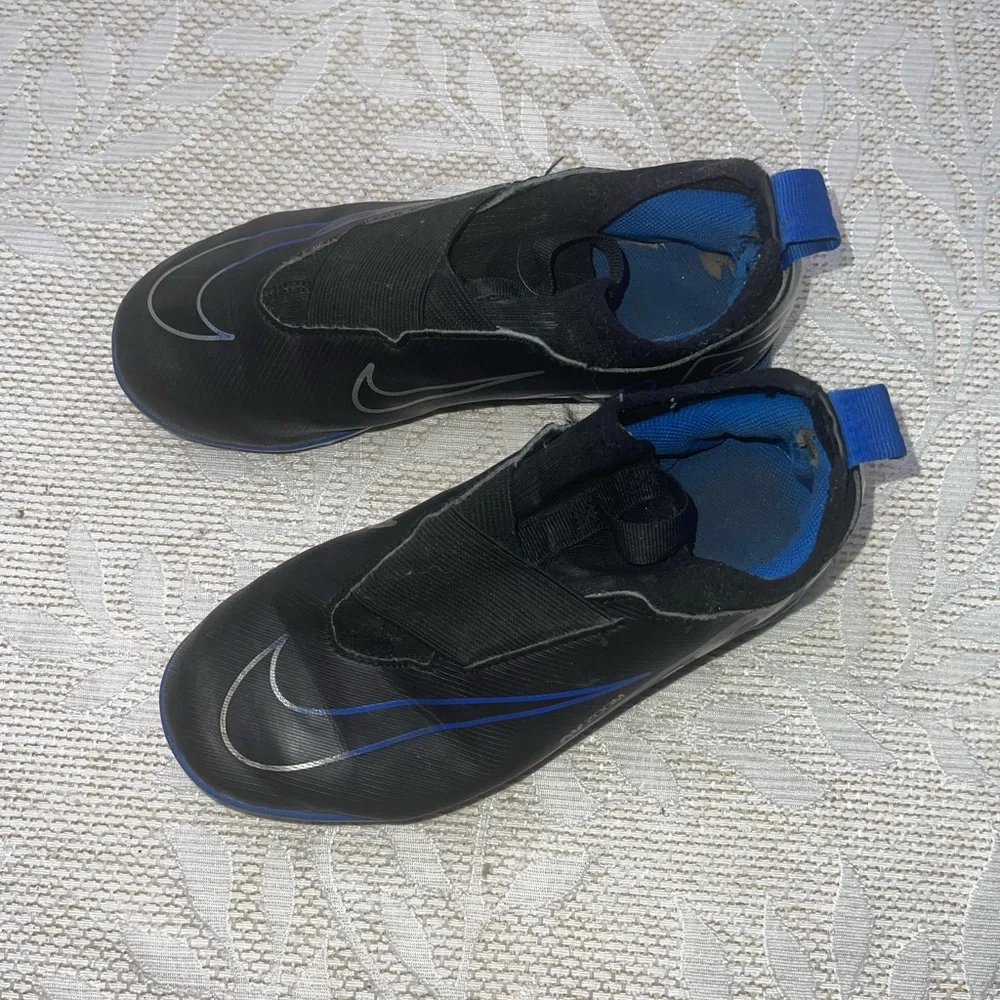 Nike Jr Soccer Cleats Youth 2.5Y Black Mercurial Zoom Air Indoor